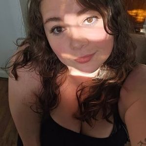 Meet your Posher, Sierra dawn